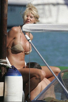 victoria_silverstedt_cunilingus_04.jpg