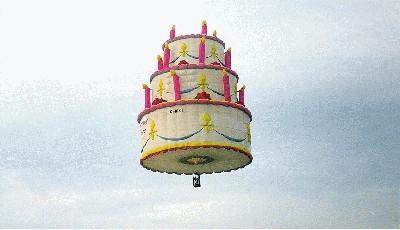 Birthdaycakeballoon.jpg