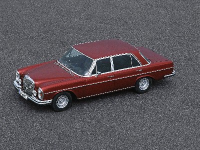 senoviniai_kolekciniai_automobiliai_18.jpg