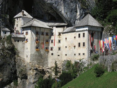 predjama_slovenija_pilis_kalnu_ola_10.jpg