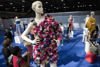 condom_dress_8.jpg