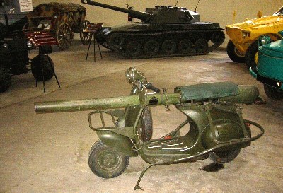 vespa_skuteris_pabuklas_tankas_1.jpg