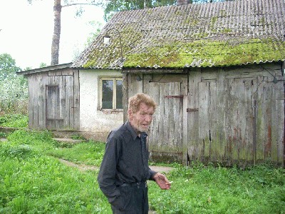 kalbininko Jono Jablonskio gimtosios sodybos saugotojas2.jpg