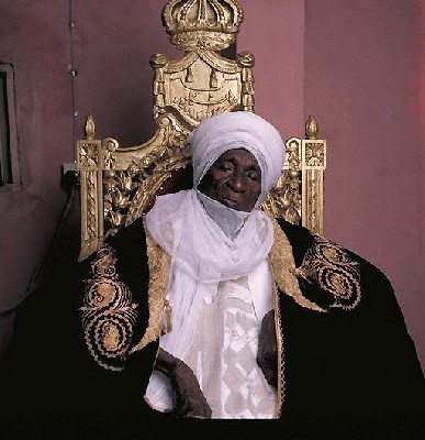 karaliai_valdovai_afrika_03.jpg