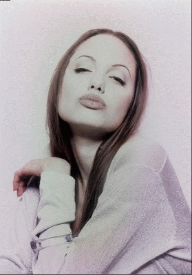 angelina_jolie_06.jpg