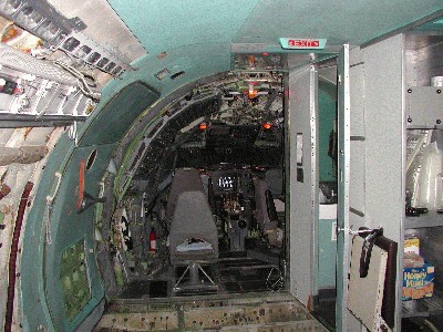 namas_lektuvas_boeing_727_09.jpg