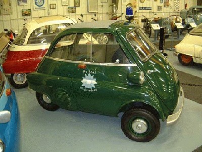 bmw_isetta_police_02.jpg