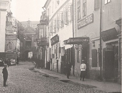 vilnius_ausros_vartu_gatve_1880.jpg