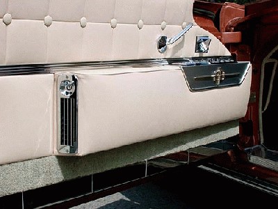 lincoln_continental_1959_14.jpg