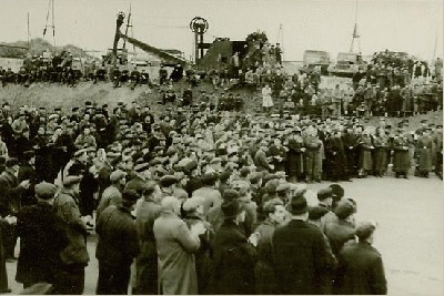 1957-mitingas_pirmo_kubo_padejimas.jpg
