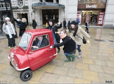 smallest_car_02.jpg