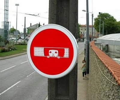 unusual-road-signs-15.jpg