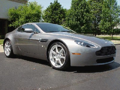 aston_martin_v8_vantage_01.jpg