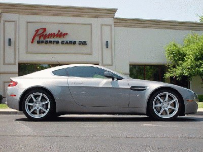 aston_martin_v8_vantage_06.jpg